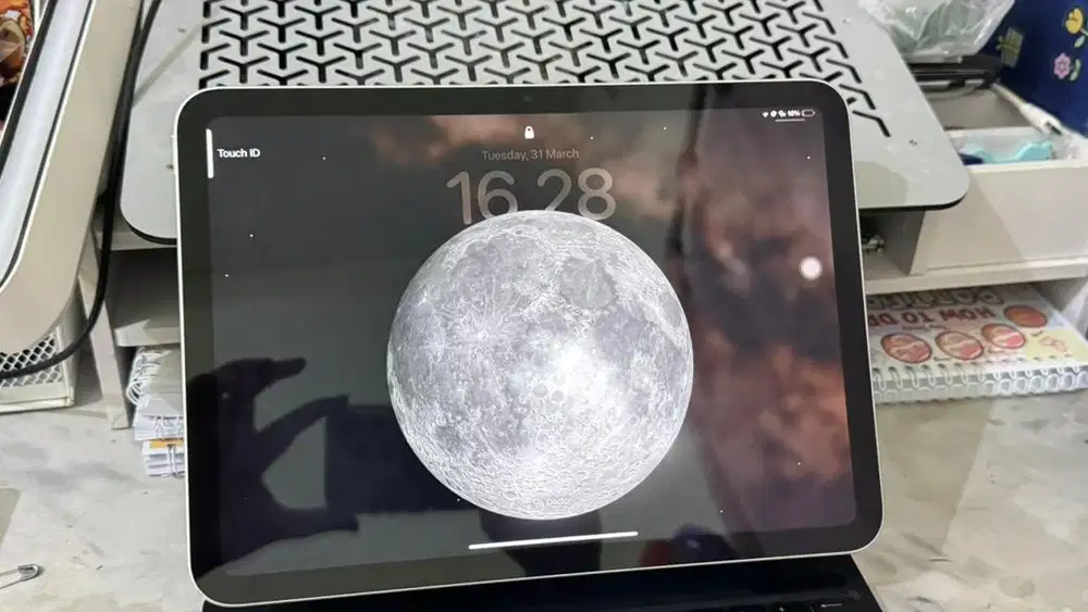 IPAD GEN 10 SILVER 64gb/Wifi Only