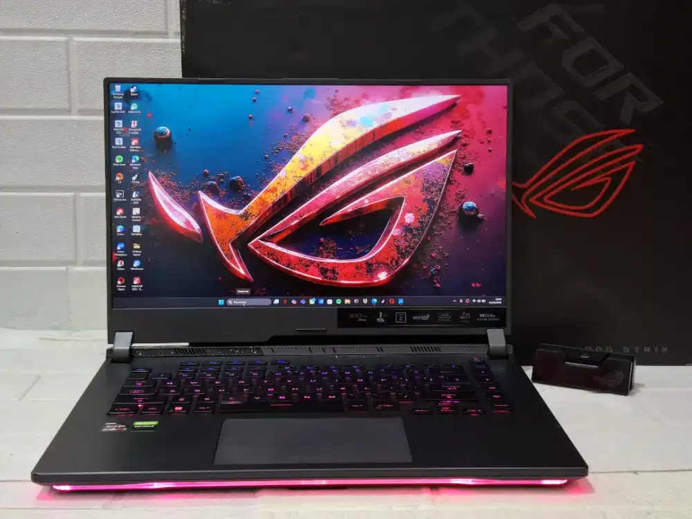 Laptop ASUS ROG STRIX G513RM Processor AMD Ryzen 7 6800H RAM 16GB SSD