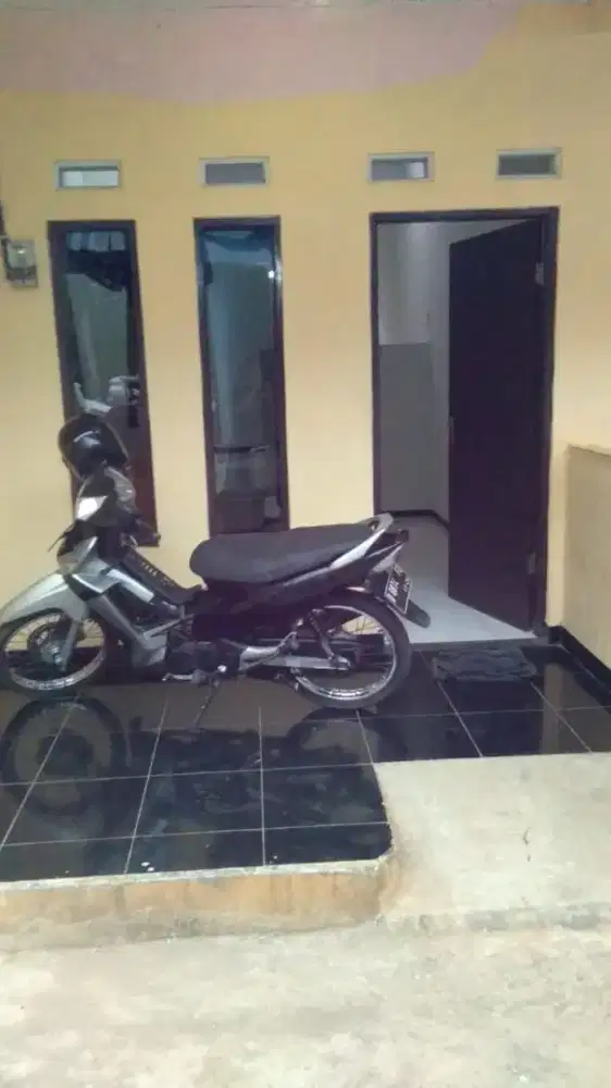 Dikontrakan Rumah 2 Lantai