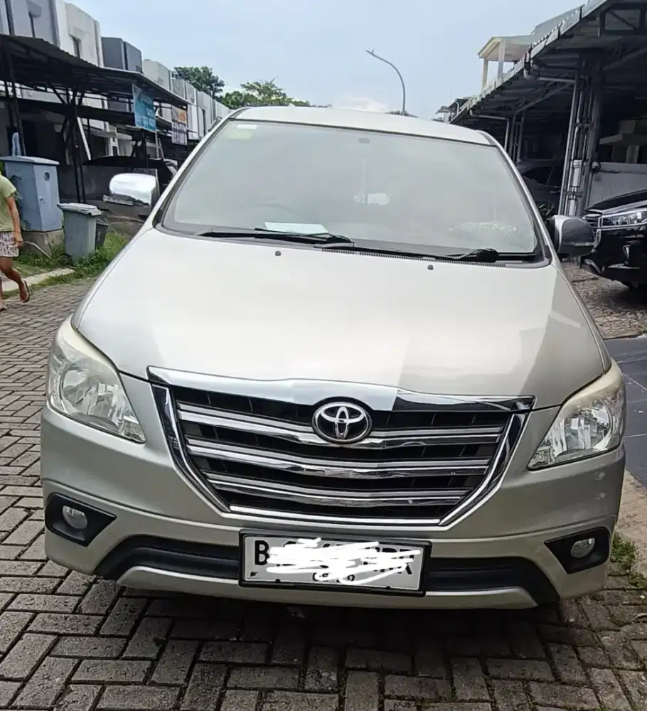 Dijual Mobil Toyota Kijang Innova