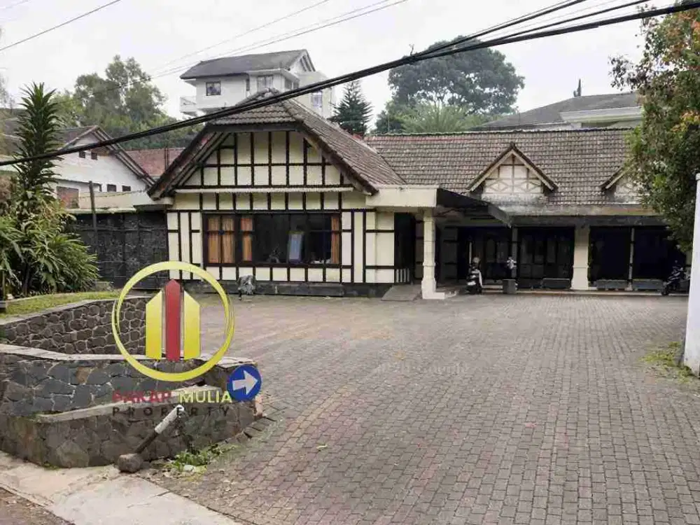 Rumah Ex Cafe Resto Area Komersil di Dago Bandung