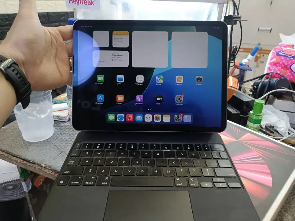 iPad Pro gen 3 M1 11inch 128gb inter Wifi Only fulset bonus keyboard