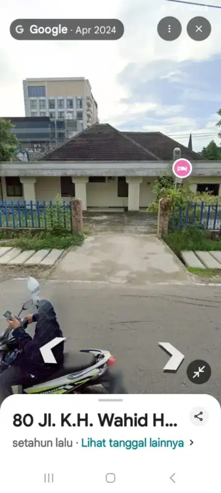 Disewakan bangunan komersial