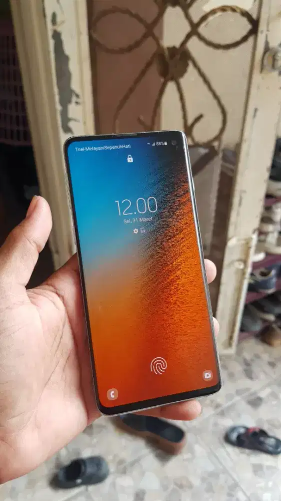 Samsung s10 Ram ( 8/128 ) Lengkap
