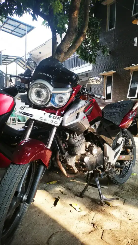 Honda tiger 2008 asimetris