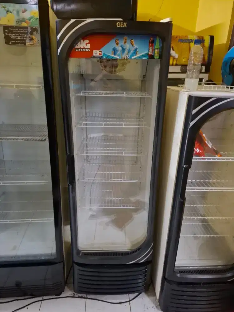 Jual showcase merk Gea 5 tahap paling tinggi masih orian