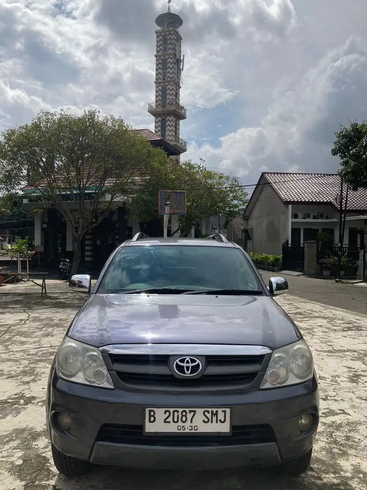Toyota Fortuner 2006 Bensin