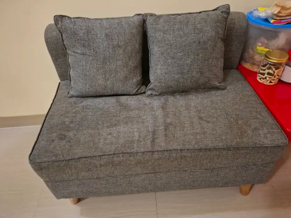 Sofa minimalis puk kecil