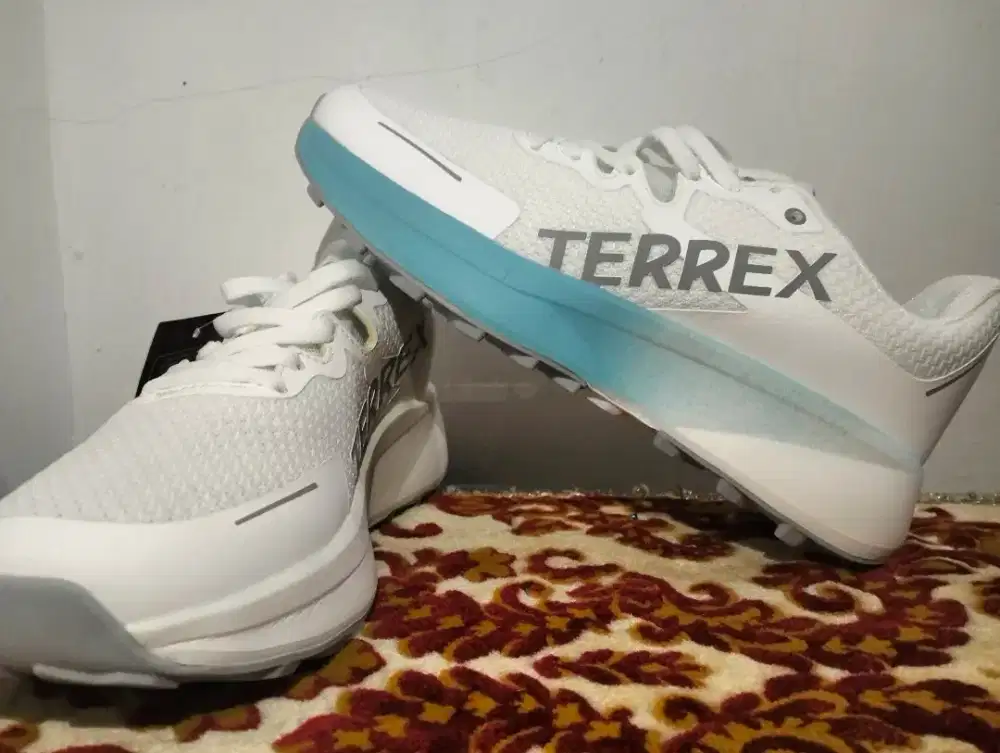 Bismillah.. Jual santai sepatu santai..