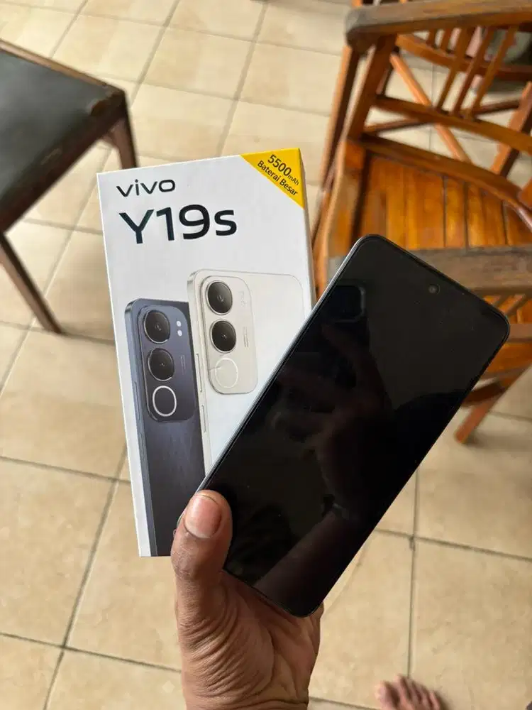 vivo y19s 4+4/128