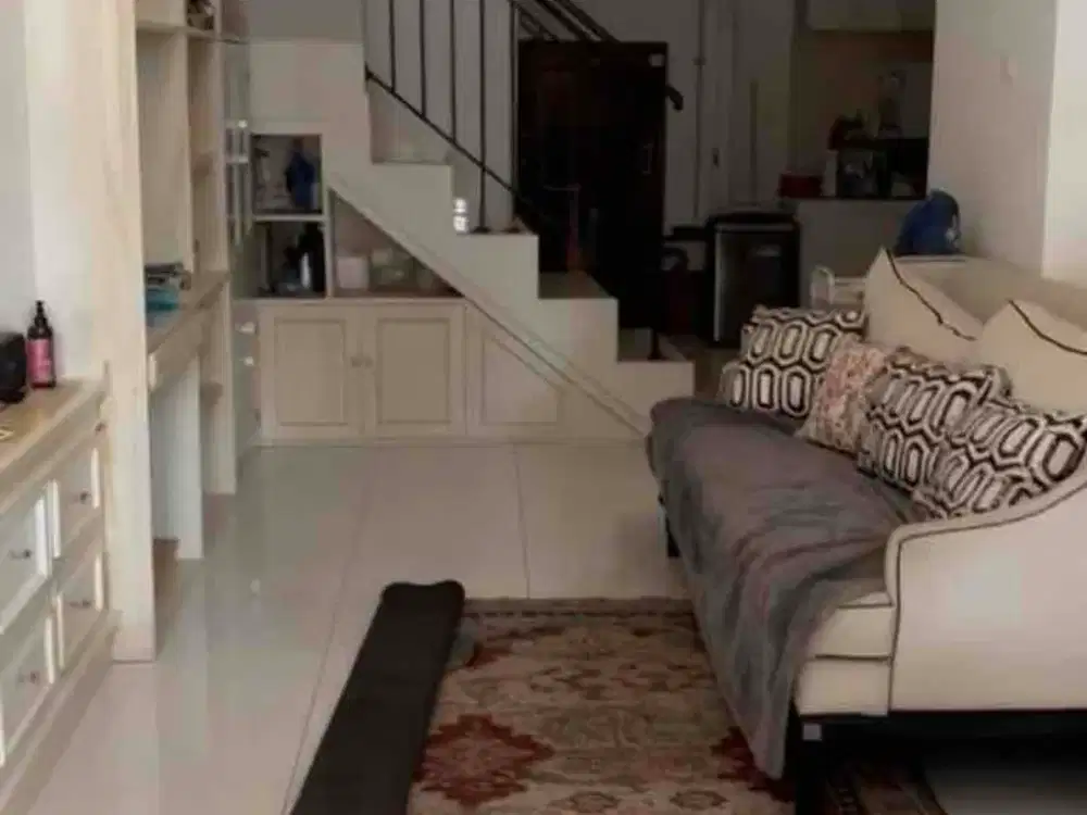 Disewakan Rumah Cantik 2 Lantai Furnish Siap Huni di Cempaka Putih Jakarta Pusat