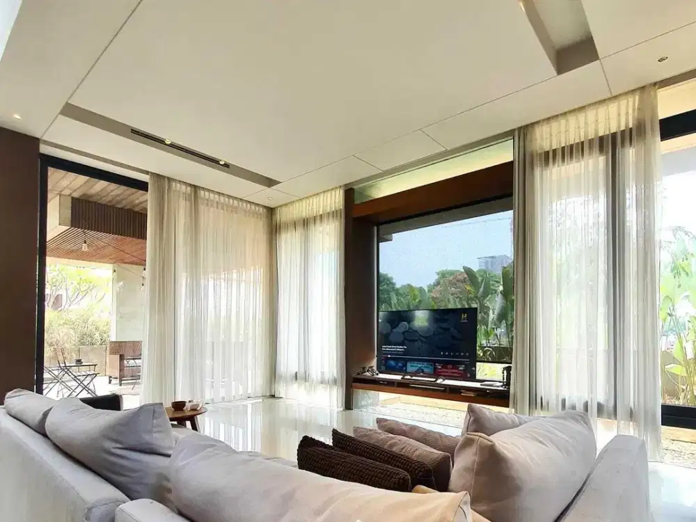 Dijual Rumah Modern Tropical di Cilandak Jakarta Selatan