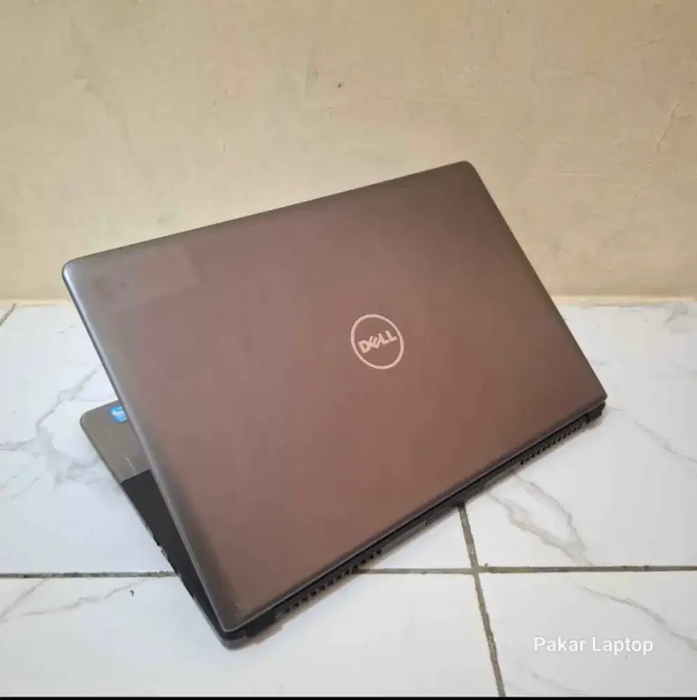 Laptop dell vistro 5470