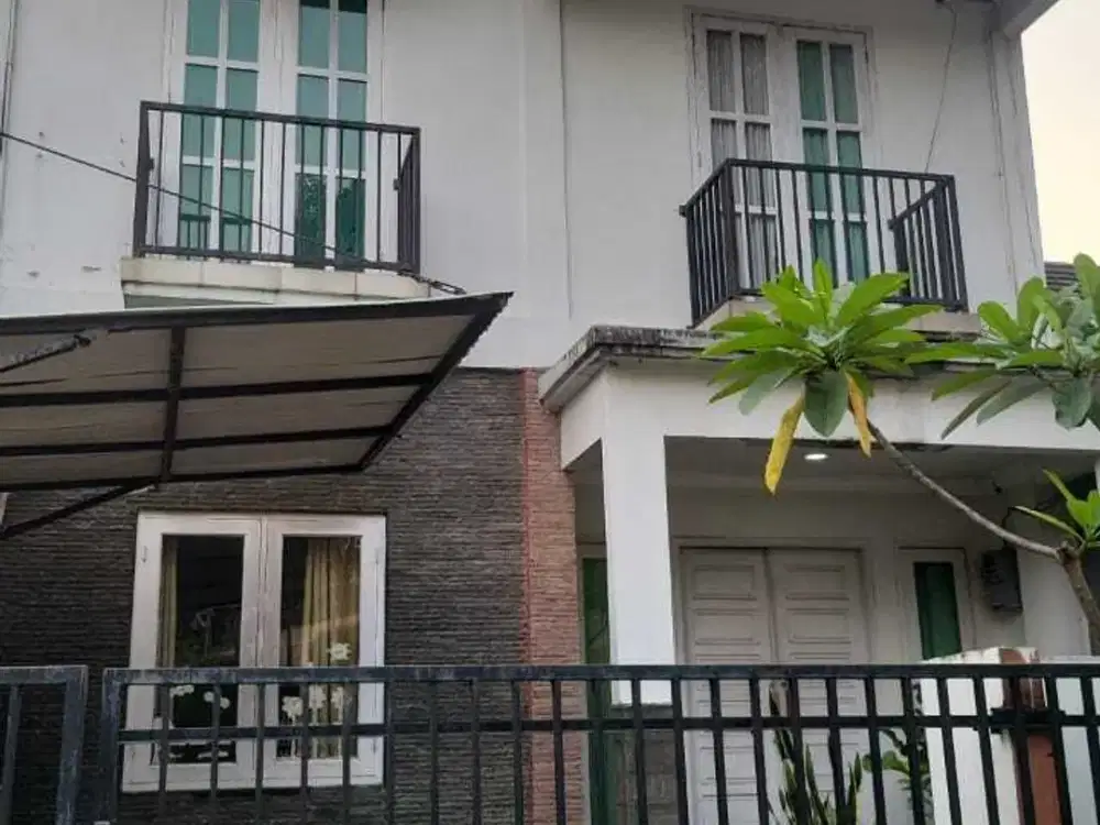 Disewakan Rumah 2 Lantai di Tole Iskandar Depok Jawa Barat