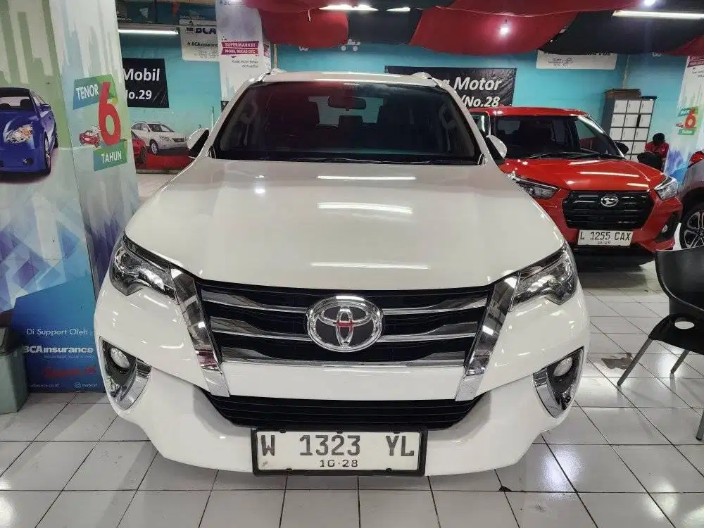 TOYOTA FORTUNER 2.4 VRZ DISEL MATIC 2018 PUTIH SURABAYA