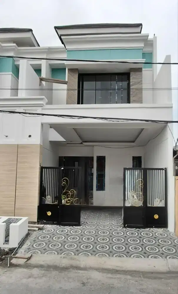 Rumah American Classic Mewah Babatan Pantai