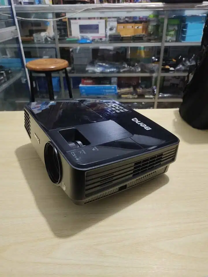 PROJECTOR PROYEKTOR BENQ MS506 SVGA 3000 ANSI lumens