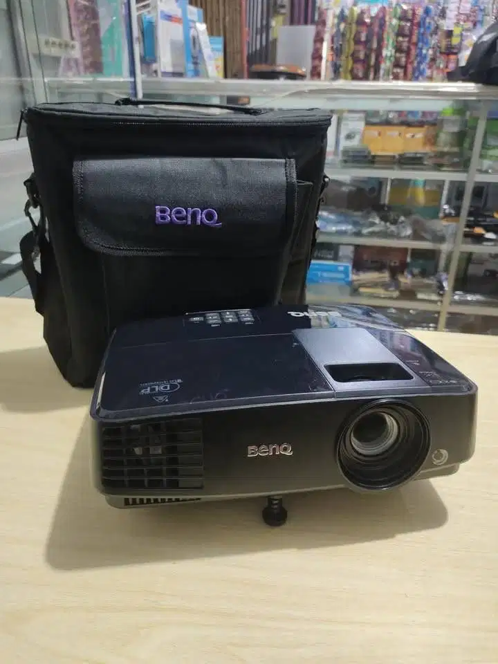 PROJECTOR PROYEKTOR BENQ MS506 SVGA 3000 ANSI lumens
