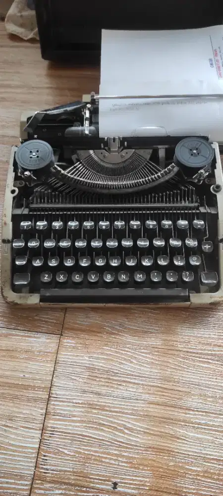 Mesin Tik masih normal