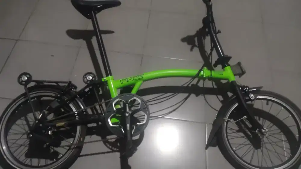 Sepeda lipat Pikes element