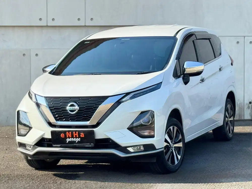 KM 32rb Record.. New Livina VL 1.5 A/T 2019. eNHa garage Semarang..