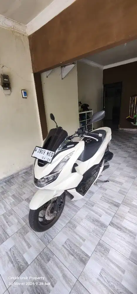 HONDA PCX 2023 ABS PUTIH