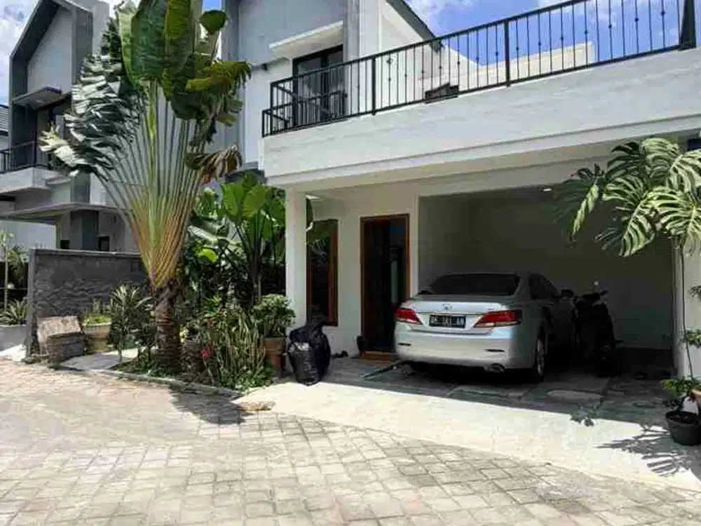 RUMAH MEWAH 2 LANTAI DENGAN PRIVATE POOL & JOGLO DALAM PERUMAHAN DI WEDOMARTANI NGEMPLAK