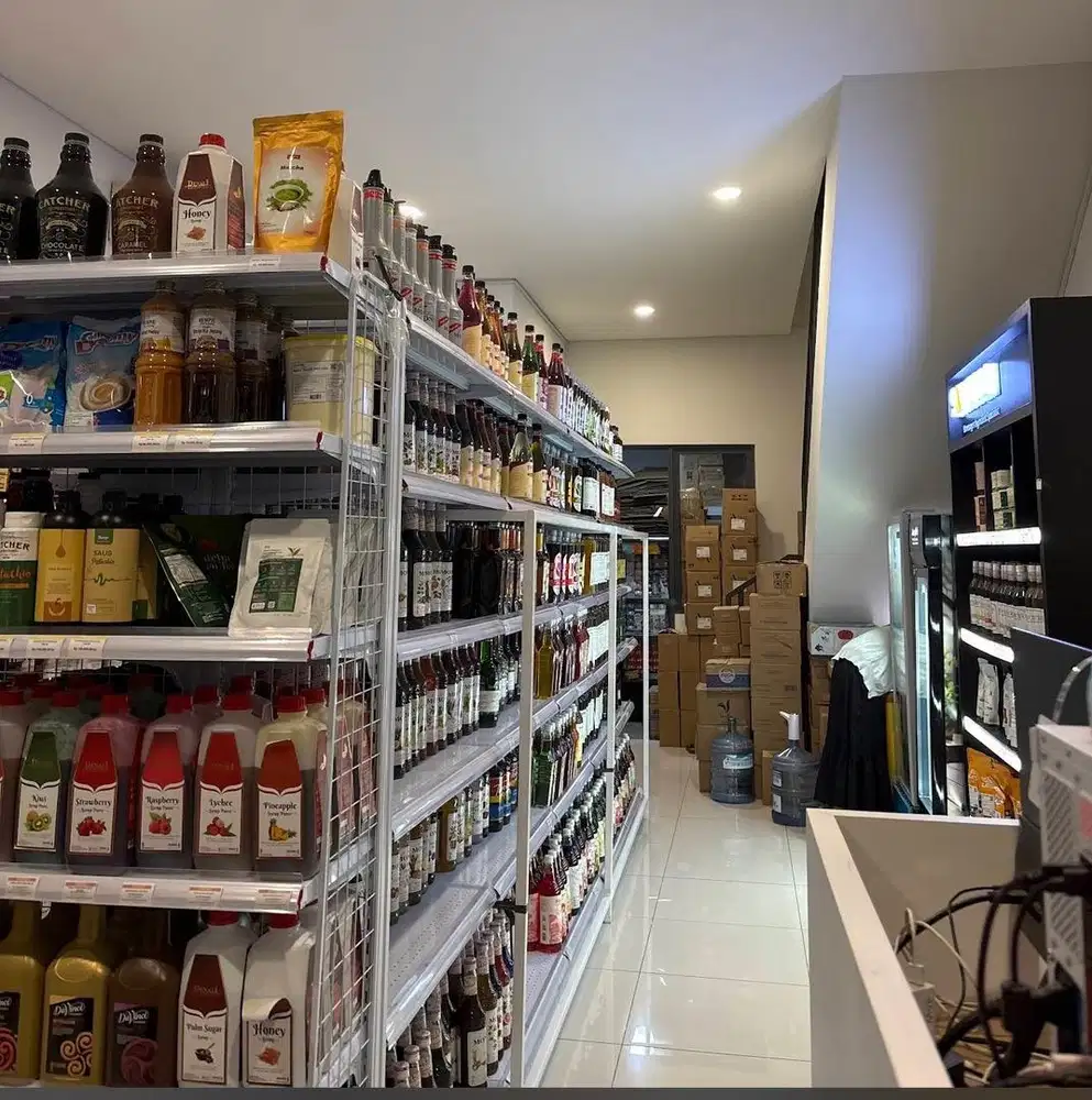 dibutuh kan admin toko khusus wanita