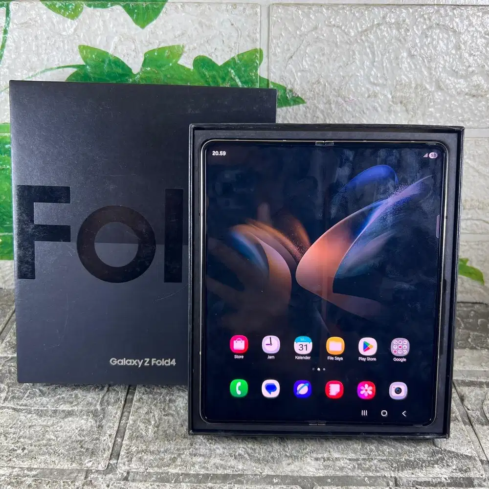 Samsung galaxy Z Fold 4 ram 12/512 GB Lengkap