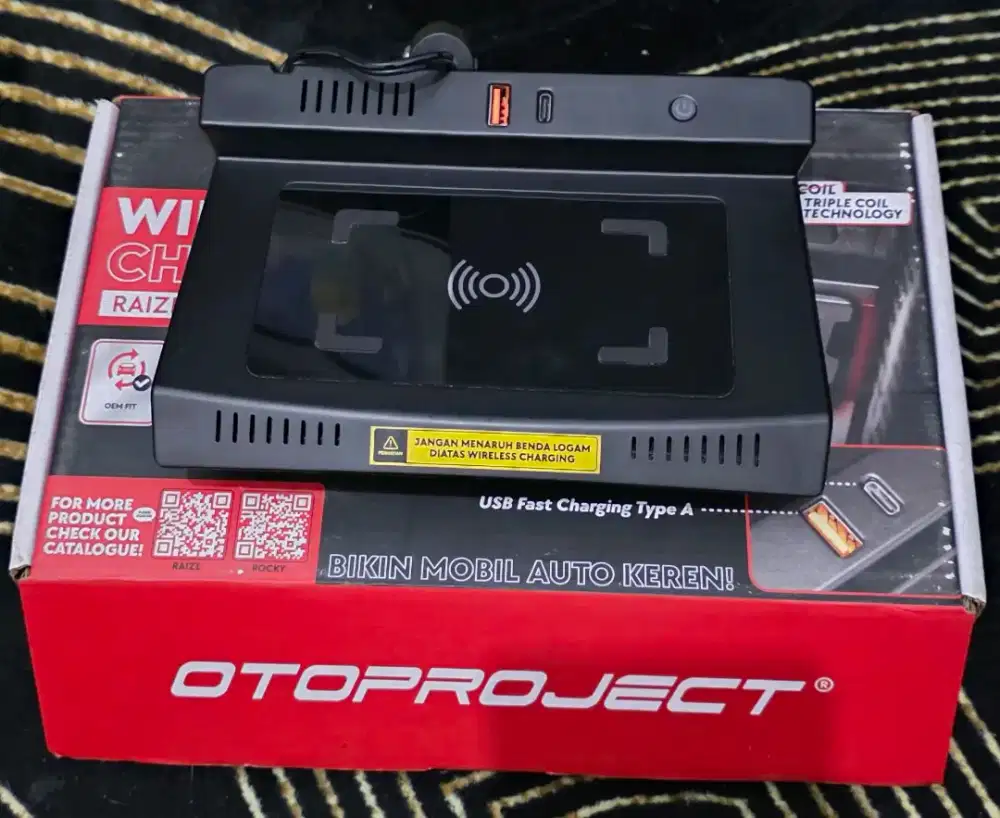 Wireless Charging Toyota Raize atau Daihatsu Rocky Otoproject