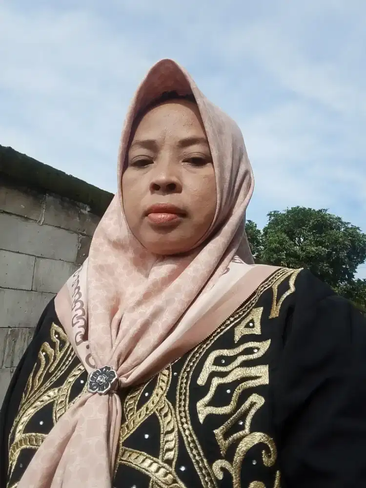 Cari kerjaan warnen paruh waktu jam 12.00  sampai jam 16.00