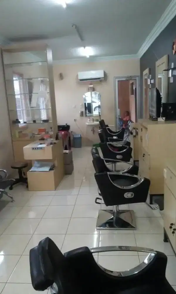 Dicari Capster pengalaman, usia 35-50 th (Sudah berkeluarga).