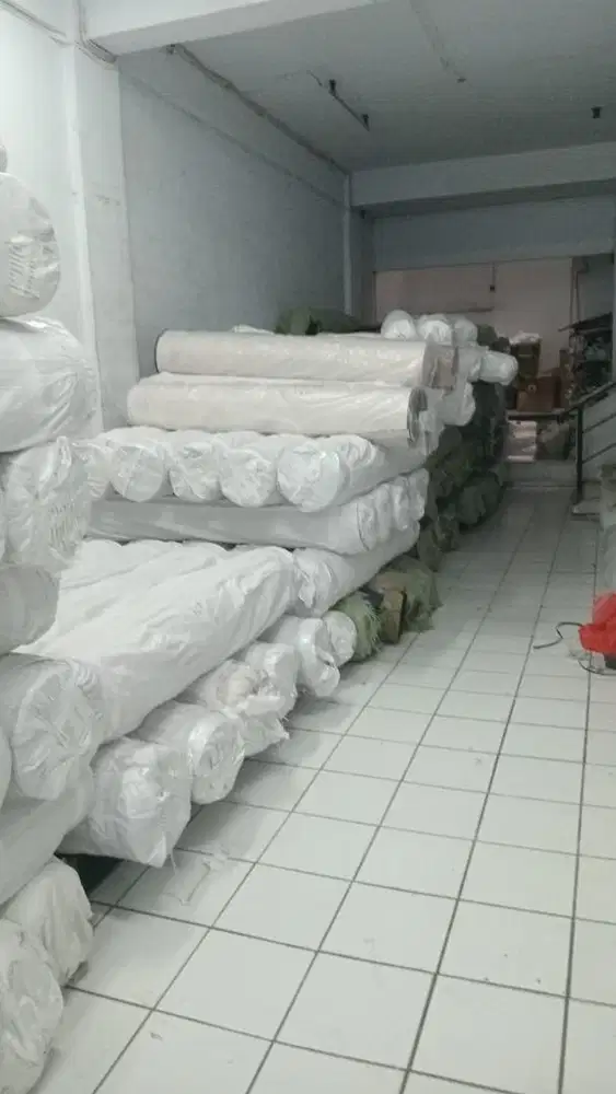 Dicari kurir dan anak gudang