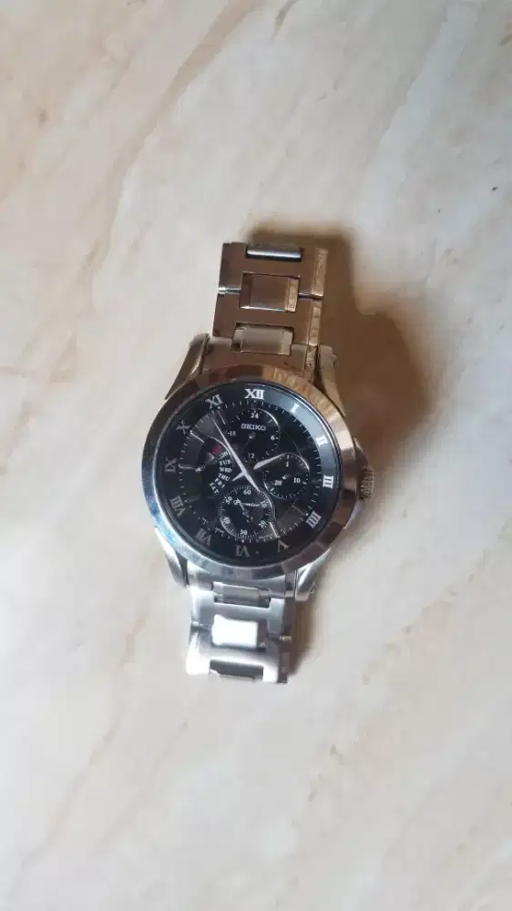 Seiko premier SRL023P1 original
Crystal sapphire