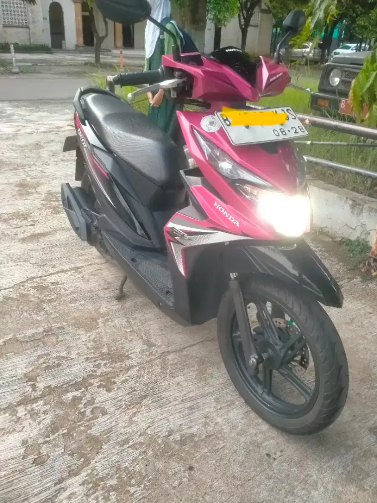 Honda Beat ECO CBS ISS 2018 Hitam Metalik