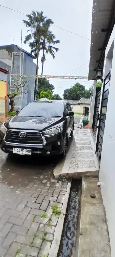 Innova diesel Hitam 2023