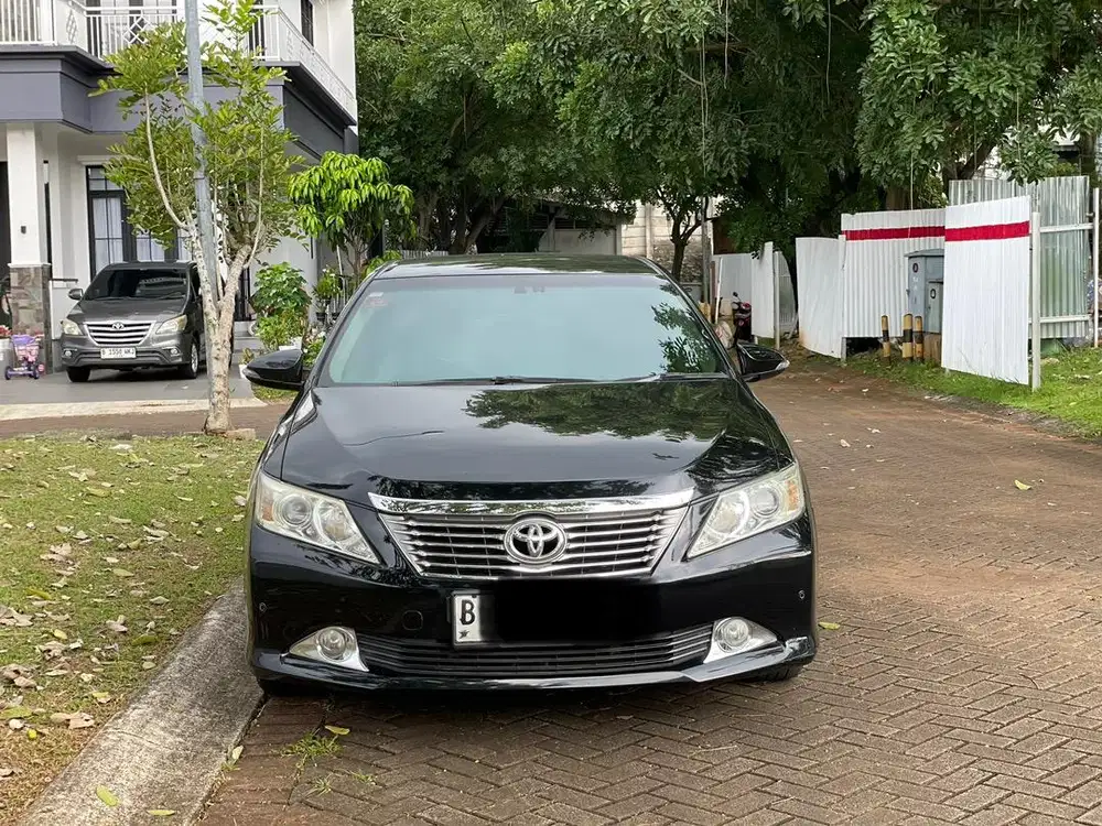 Toyota Camry V 2012 Automatic