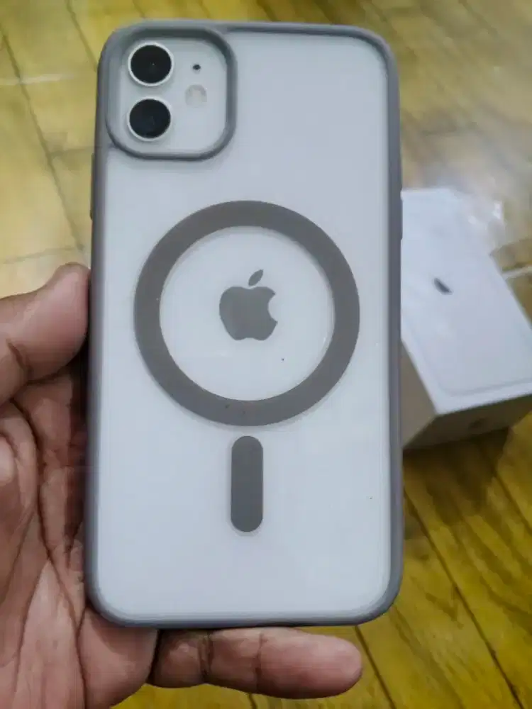 iPhone 11 64gb ibox