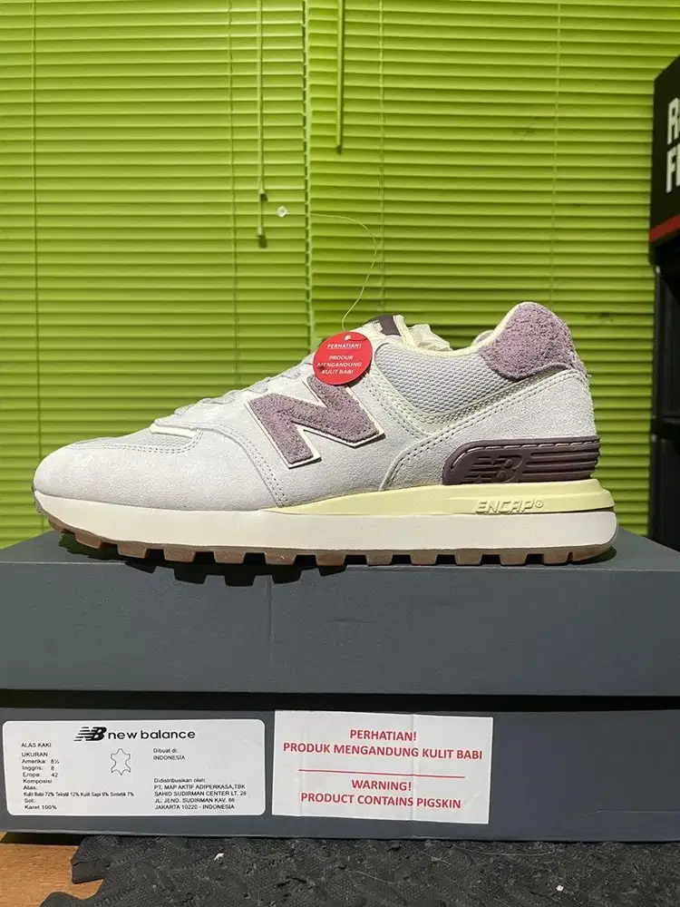 New balance 574 pigskin size 42 new