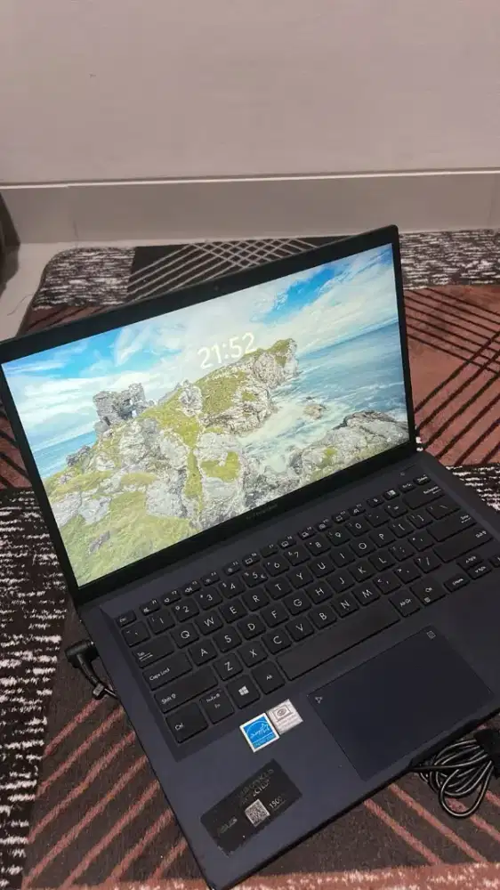 Asus expertbook ram 24gb rom 1tb