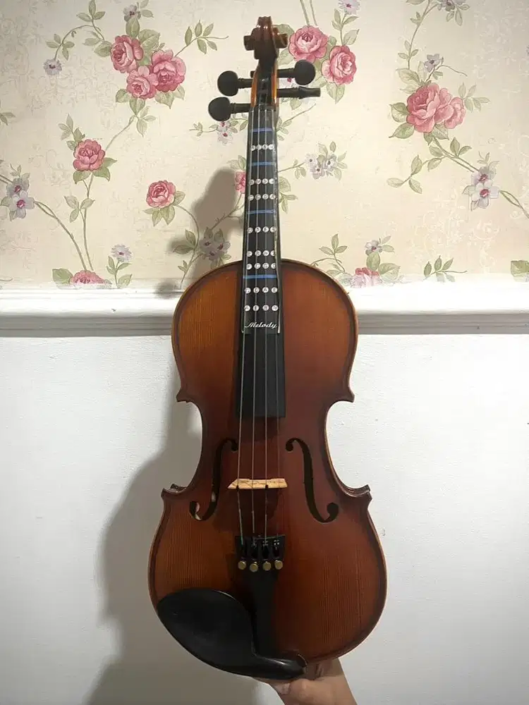 Biola Universal model SV-100-M 4/4