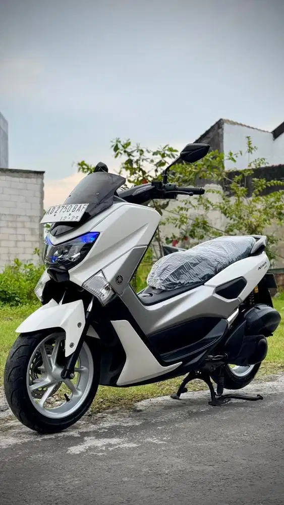 YAMAHA NMAX 155 VVA Istimewa KM Low