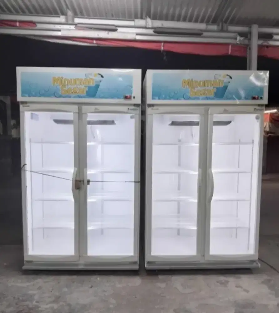 Showcase chiller 2 pintu