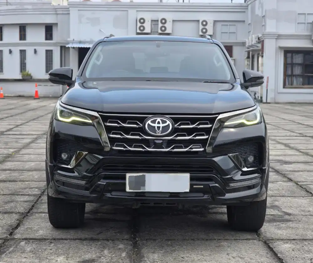 FORTUNER GR 2.4 AT 2021