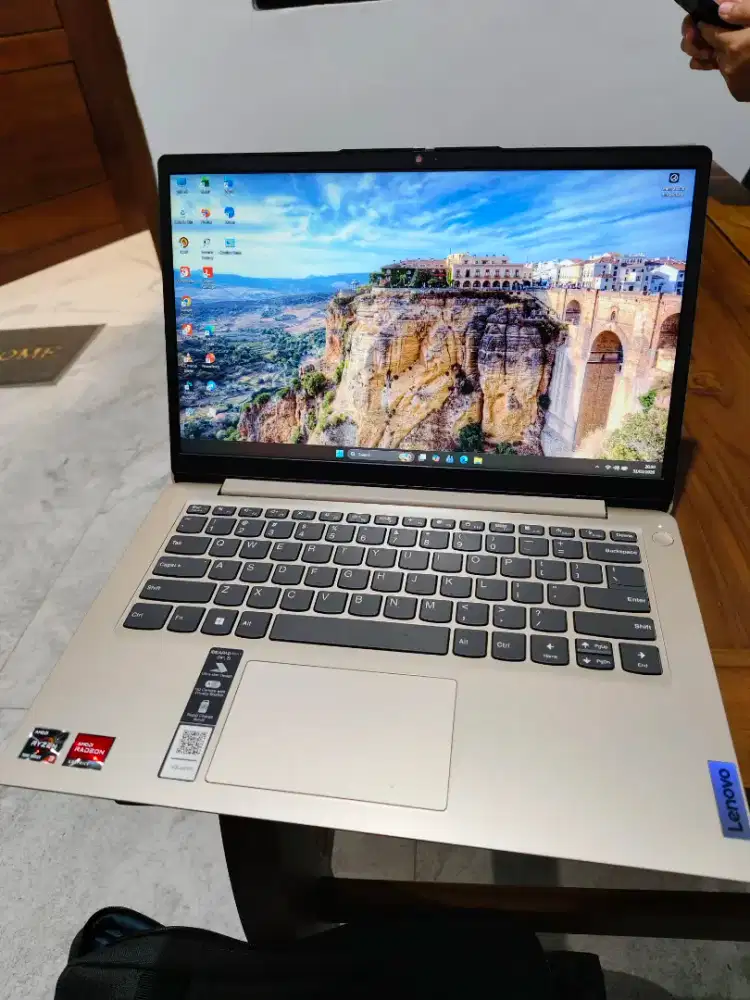 Laptop ryzen 3 7000 series gen 12