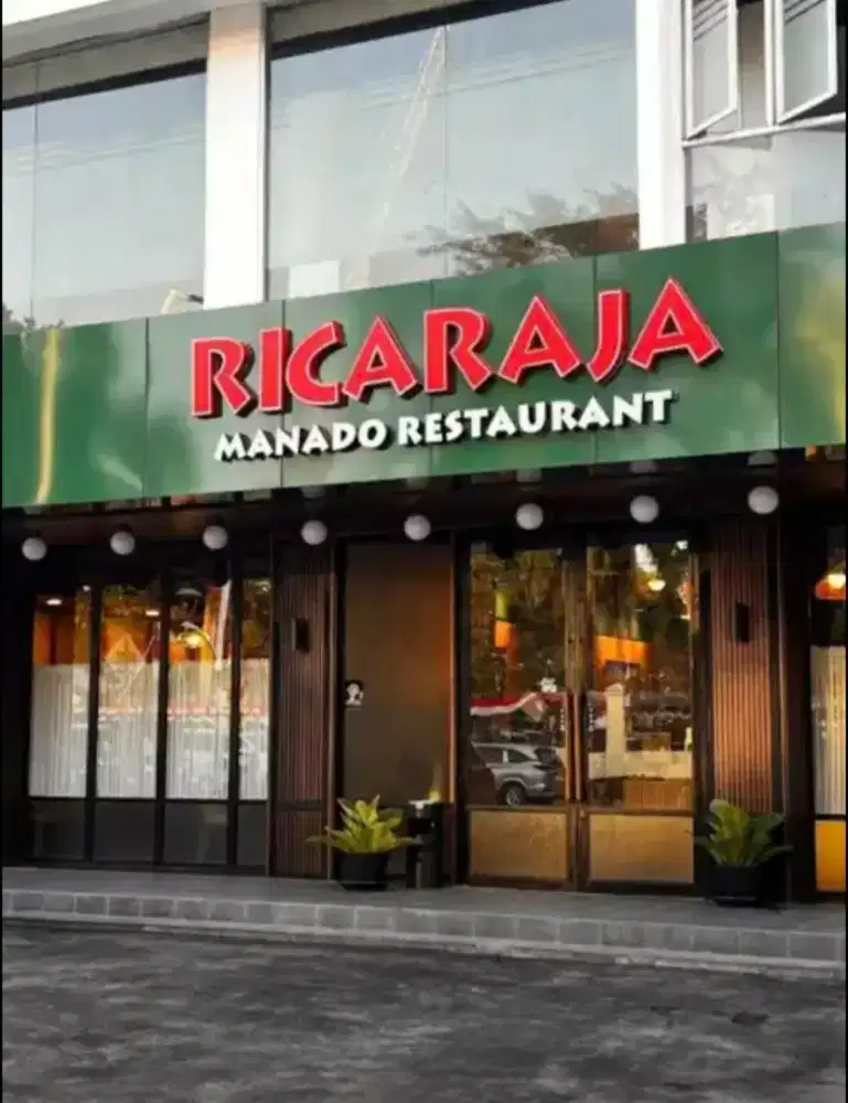 Dibutuhkan COOK/KOKI/JURU MASAK resto Manado di Jaksel