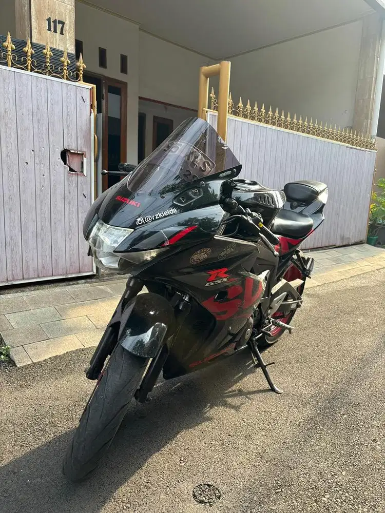 Suzuki GSX R 150 2018