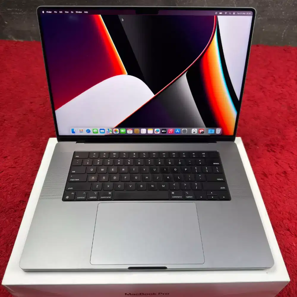 Macbook m1 pro 2021 16 inch ram 16gb ssd 512gb fullset mulus ex ibox