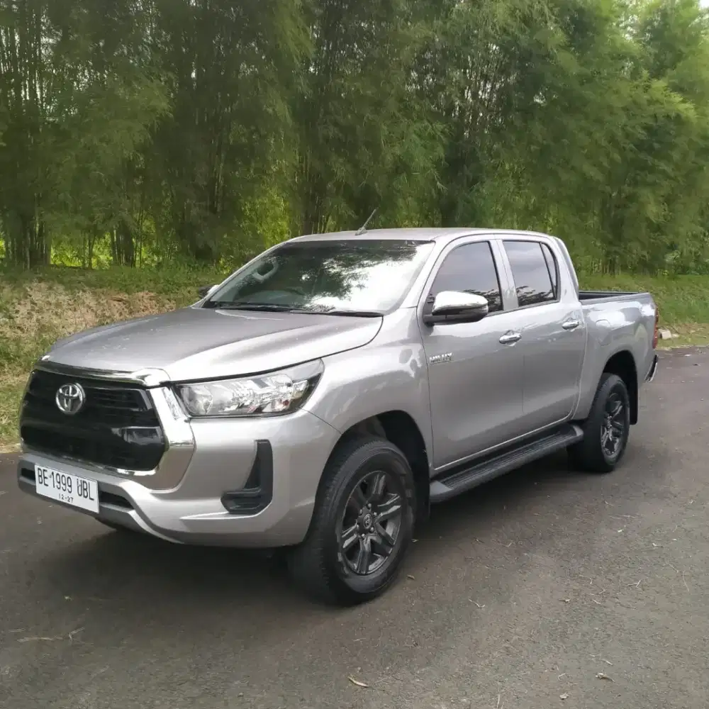 TOYOTA HILUX DC 2.5G M/T 4X4 2022 SILVER NOPOL BE ORIGINAL TERAWATBAIK