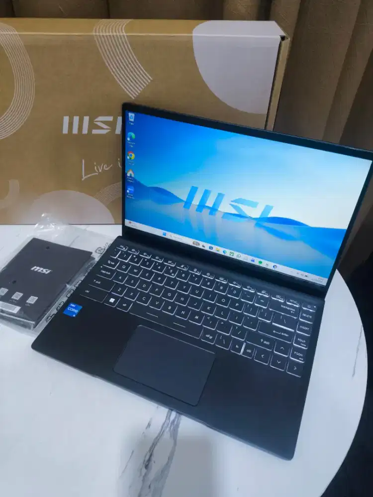 MSI Modern 14 Core i5 Ram 8/256gb Ssd Windows11 Siap Pakai COD